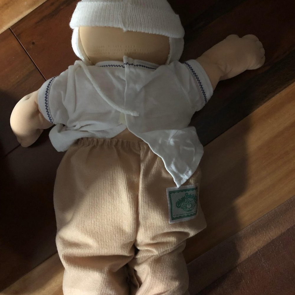 Vintage Cabbage Patch Doll 1978/1982 - Bald blue eyes with ADOPTION PAPERS! - Picture 2 of 7
